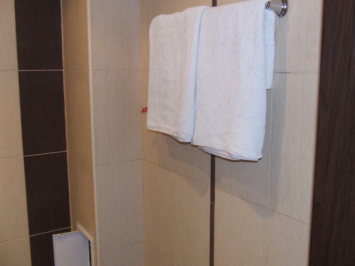 Asparuhov Guest Rooms And Apartments Varna Exterior photo